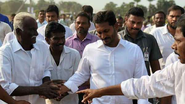 వైఎస్ జగన్ ఓ ఫైటర్.. వైఎస్ జగన్ ఓ ఫైటర్..