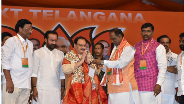 వేడెక్కుతున్న తెలంగాణ రాజకీయం..!