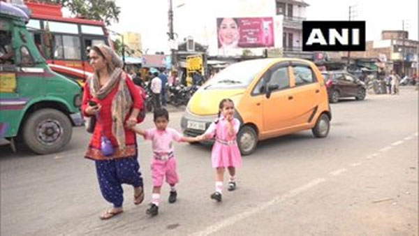 శుక్రవారరం కర్ఫ్యూ సడలింపు