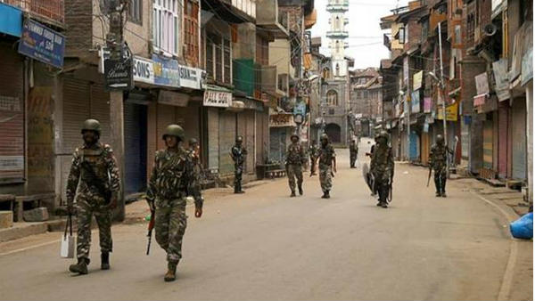 ప్రత్యేక ఏర్పాట్లతో వేడుకలు.. ప్రత్యేక ఏర్పాట్లతో వేడుకలు..