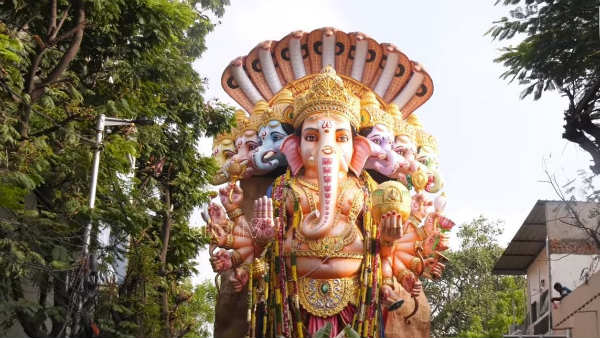  తుది మెరుగులు దిద్దుకోబోతున్న ఖైరాతాబాద్ గణేషుడు..! నగరానికి చవితి శోభ..!!