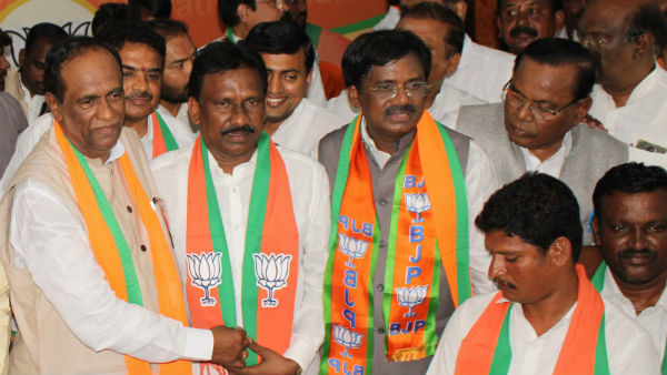 కరడుగట్టిన కాంగ్రెస్‌వాది కాకా.. వివేక్ కూడా చాలాకాలంగా..!