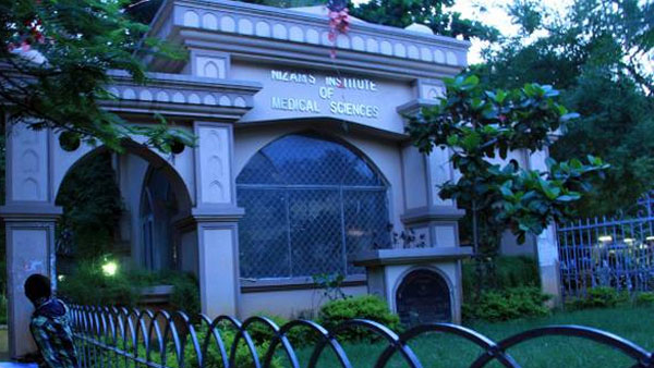 జిల్లాల నుంచి గాంధీ, నిమ్స్‌కు క్యూ