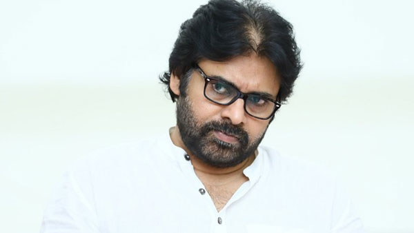 పరిష్కరించకుంటే కాపుల రిజర్వేషన్ అంశం పెను సమస్యగా మారుతుందని హెచ్చరించిన పవన్ 