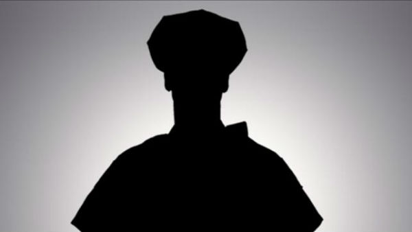 తీగ లాగితే కదిలిన డొంక.. నకిలీ పోలీస్ గుట్టురట్టు తీగ లాగితే కదిలిన డొంక.. నకిలీ పోలీస్ గుట్టురట్టు