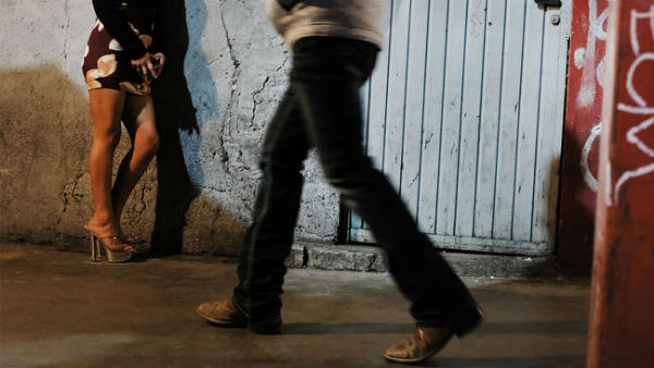 వెళ్లింది వేశ్య వద్దకు..! చేసింది మాత్రం ఉన్నతమైన పని..!!