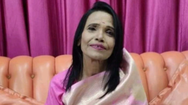 ప్లాట్ ఫాం నుంచి స్టూడియోలోకి ..