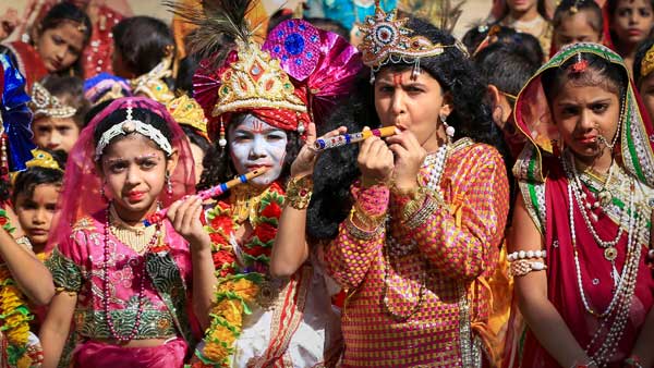 శుక్రవారమా, శనివారమా.. ఇంతకు జన్మాష్టమి ఎప్పుడు..! శుక్రవారమా, శనివారమా.. ఇంతకు జన్మాష్టమి ఎప్పుడు..!