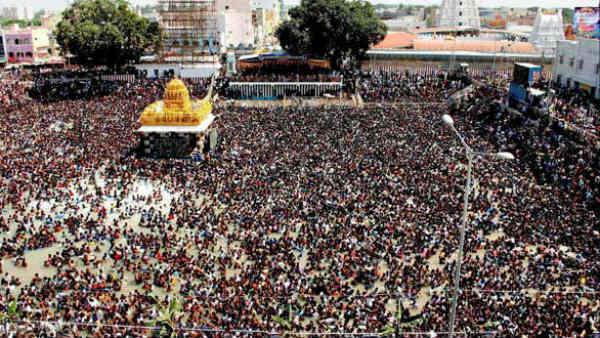  ప్రముఖుల లెటర్ హెడ్లు..వాటిపై నకిలీ సంతకాలు