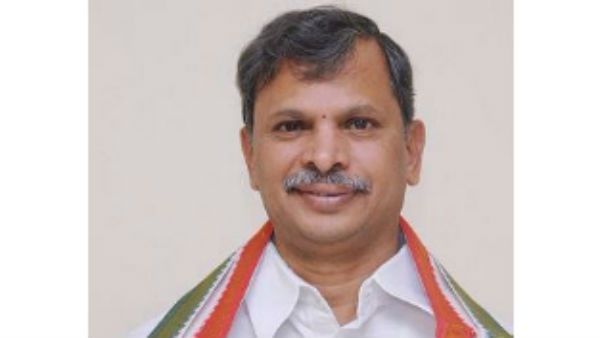 రాయలసీమకు నీళ్లు అందివ్వాలన్న పేరుతో తెలంగాణ సీఎం కేసీఆర్‌ చేస్తుంది పచ్చి మోసం అన్న తులసీ రెడ్డి 