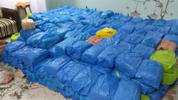 తల్లిదండ్రులు జరభద్రం..! తల్లిదండ్రులు జరభద్రం..!