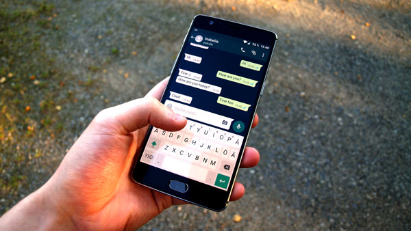 వాట్సాప్ వద్దందని.. ఫోన్ చేయొద్దందని..!