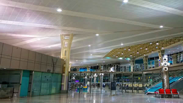 లండన్ నుంచి వచ్చానంటూ ఎన్‌ఆర్ఐ డ్రామా.. చివరకు..!