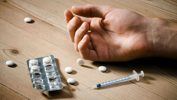 ఉద్యోగం పోవడంతో