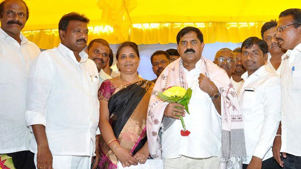 కాంగ్రెస్..వైసీపీ..టీడీపీ ఇక బీజేపీ కాంగ్రెస్..వైసీపీ..టీడీపీ ఇక బీజేపీ