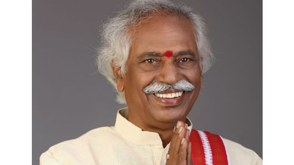 పదవి పోవడంతో..