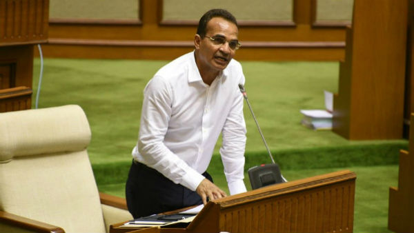 ఎమ్మెల్యేకి ఫ్రెండ్ సహాయం