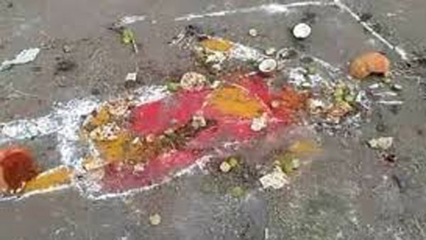 చేతబడికి కారణంటూ యువకుడిని కొట్టి చంపిన వైనం