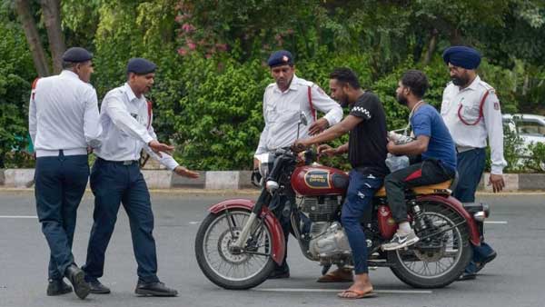 కేంద్ర, రాష్ట్ర ప్రభుత్వాల వైఖరే కారణం.. కేంద్ర, రాష్ట్ర ప్రభుత్వాల వైఖరే కారణం..