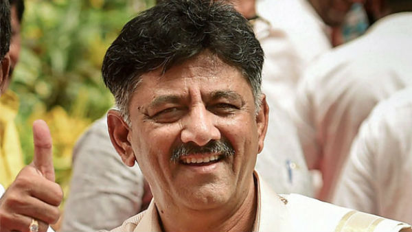 317 బ్యాంకు అకౌంట్లు