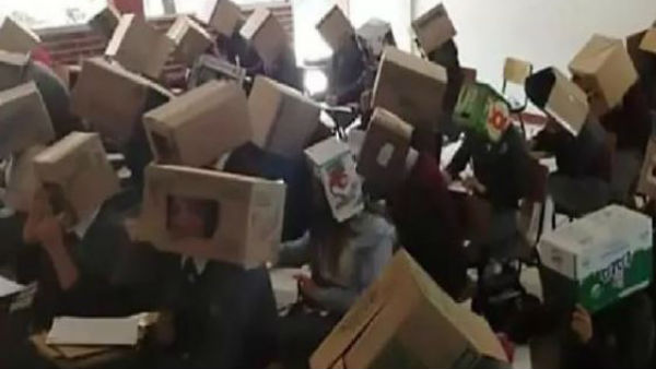 విద్యార్థులు అంగీకరించడంతోనే.. విద్యార్థులు అంగీకరించడంతోనే..