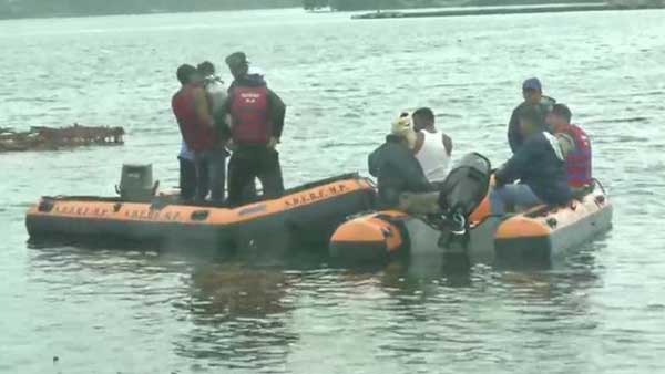 Tragedy During Ganpati Visarjan, 11 Dead After Boat Capsizes At Bhopals Khatlapura Ghat Tragedy During Ganpati Visarjan, 11 Dead After Boat Capsizes At Bhopals Khatlapura Ghat