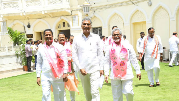 హరీష్ రావును అడకత్తెరలో పెట్టిన సీఎం కేసీఆర్ బడ్జెట్ ప్రసంగం హరీష్ రావును అడకత్తెరలో పెట్టిన సీఎం కేసీఆర్ బడ్జెట్ ప్రసంగం