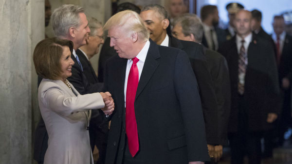 ట్రంప్ పై అభిశంసన తీర్మానం ప్రవేశపెడితే పరిస్థితేంటి?