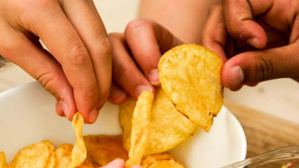 విటమిన్ బీ 12 లోపంతో బాధపడ్డ కుర్రాడు విటమిన్ బీ 12 లోపంతో బాధపడ్డ కుర్రాడు