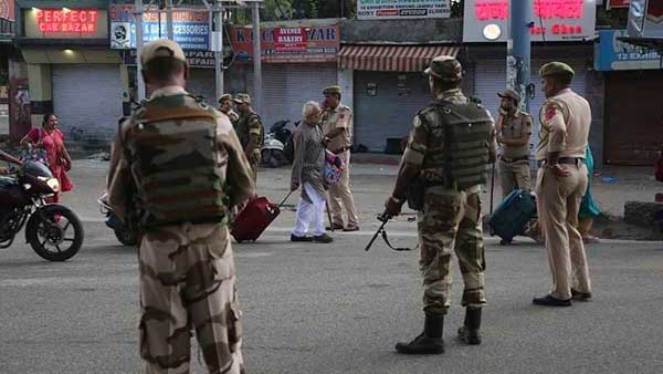 పైలెట్లనూ అప్రమత్తం చేసిన పోలీసులు..