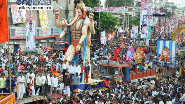 హుస్సేన్ సాగర్ దగ్గర నిమజ్జనం ఏర్పాట్లు