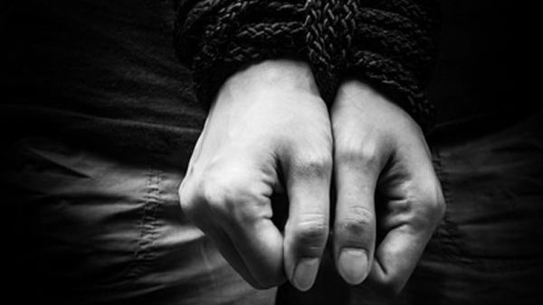 మత్తులోనే భార్య...