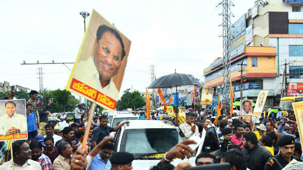 విచిత్రగాధ.. విచిత్రగాధ..