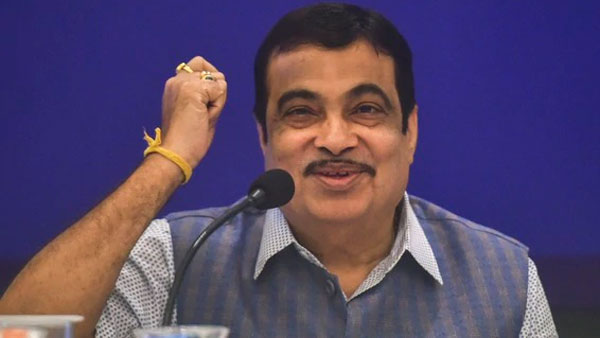 కొత్త వాహన చట్టంపై వాహన చోదకుల విమర్శలు .. మన వాహన చట్టం ఎంత నయం అంటున్న గడ్కరీ