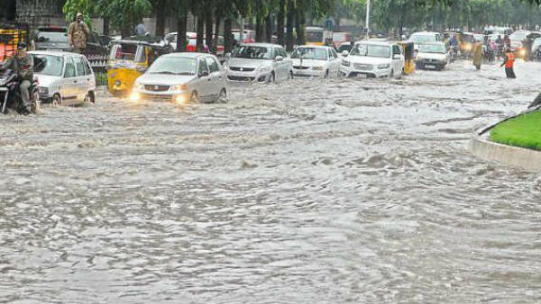 కుదిపేసిన ఈదురుగాలులు