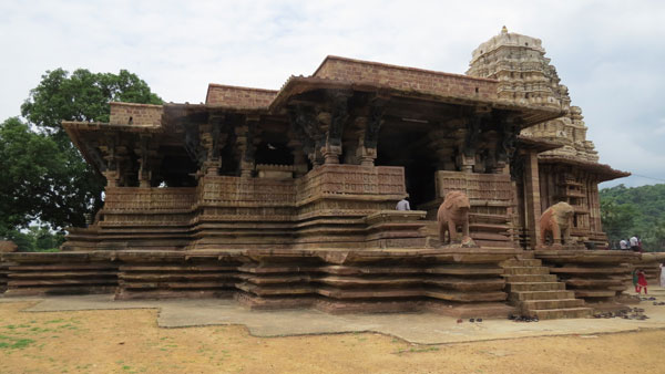 ప్రపంచ వారసత్వ సంపద గా యునెస్కో గుర్తింపు కోసం రామప్ప నామినేషన్