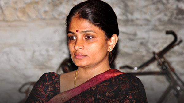 గతంలో కోదాడ టీడీపీ టికెట్ ఆశించి భంగపడిన శ్రీకళారెడ్డి