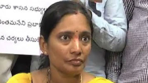 Vanajakshi elected as a andhra pradesh tehsildar associations honorable president Vanajakshi elected as a andhra pradesh tehsildar associations honorable president