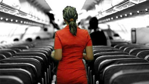 ఎయిర్హోస్టెస్గా పని చేసిన కనిష్క ఎయిర్హోస్టెస్గా పని చేసిన కనిష్క