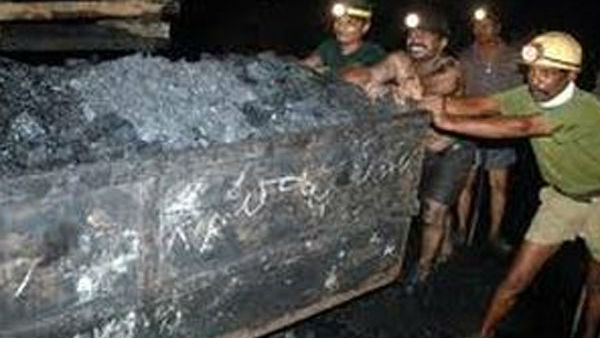  దసరాకు బోనస్ ఇచ్చిన సింగరేణి యాజమాన్యం .. ఇప్పుడు దీపావళికి కూడా 