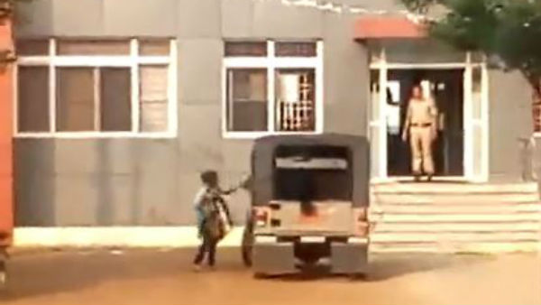 Married Woman Attacked on tekkali police station Married Woman Attacked on tekkali police station