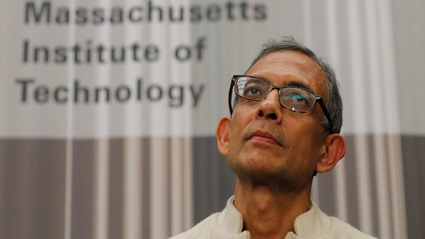 RBI Not Very Vigilant, Banking sector in Big crisis, Warns Nobel Laureate Abhijit Banerjee RBI Not Very Vigilant, Banking sector in Big crisis, Warns Nobel Laureate Abhijit Banerjee