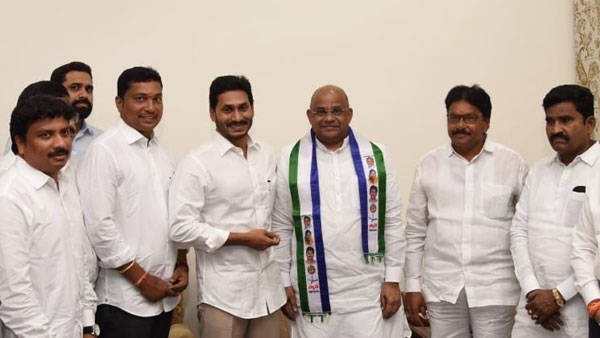 ఆకుల సత్యనారాయణకు పార్టీ బాధ్యతలు.. ఆకుల సత్యనారాయణకు పార్టీ బాధ్యతలు..