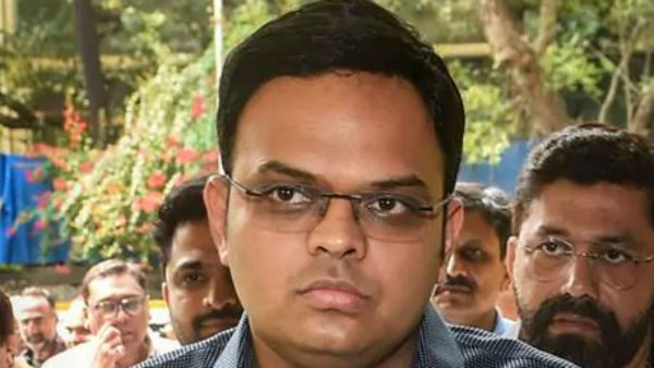 క్రికెట్ లో రాజకీయాలా? క్రికెట్ లో రాజకీయాలా?