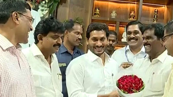 నివేదిక ఆధారంగా విలీనం పూర్తి చెయ్యాలని నిర్ణయం