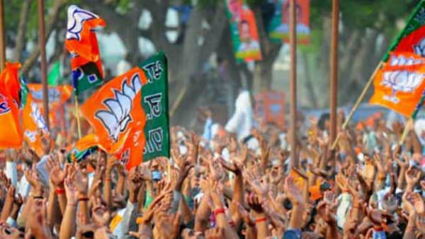 శివసేన వేడి పుట్టిస్తోంది