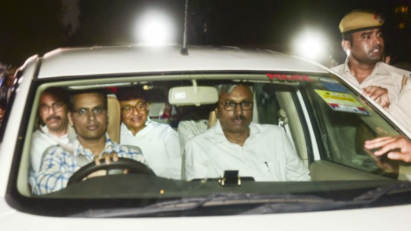 రెండు నెలలుగా విచారణ.. సాక్ష్యాధారాలేవీ?