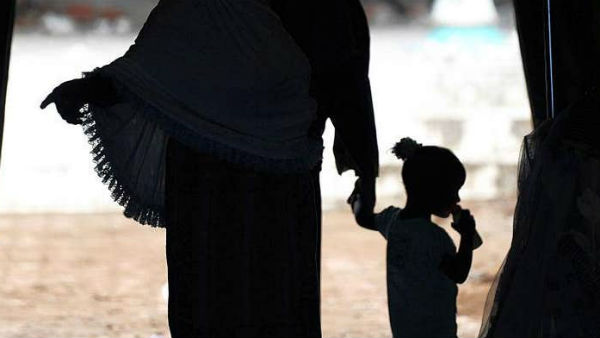 ఒక్కొక్కరి నుంచి 9 లక్షలు