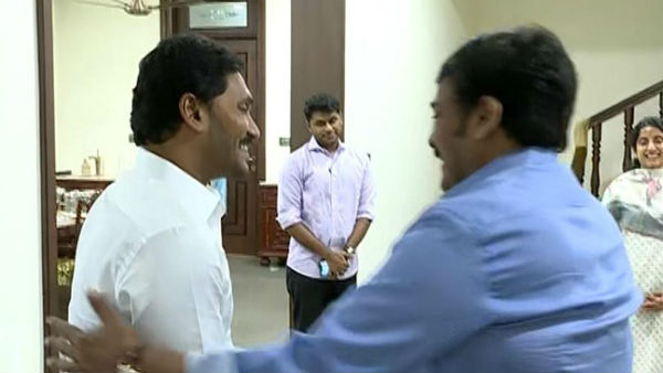 సైరా కు సీఎం స్వాగతం.. సైరా కు సీఎం స్వాగతం..