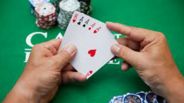 ఎంతోమందిని మోసం చేసి లక్షలు కూడబెట్టానంటూ..! ఎంతోమందిని మోసం చేసి లక్షలు కూడబెట్టానంటూ..!